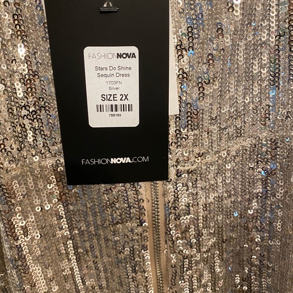 Fashion Nova Silver sequin dress with split - Picture 4 of 6